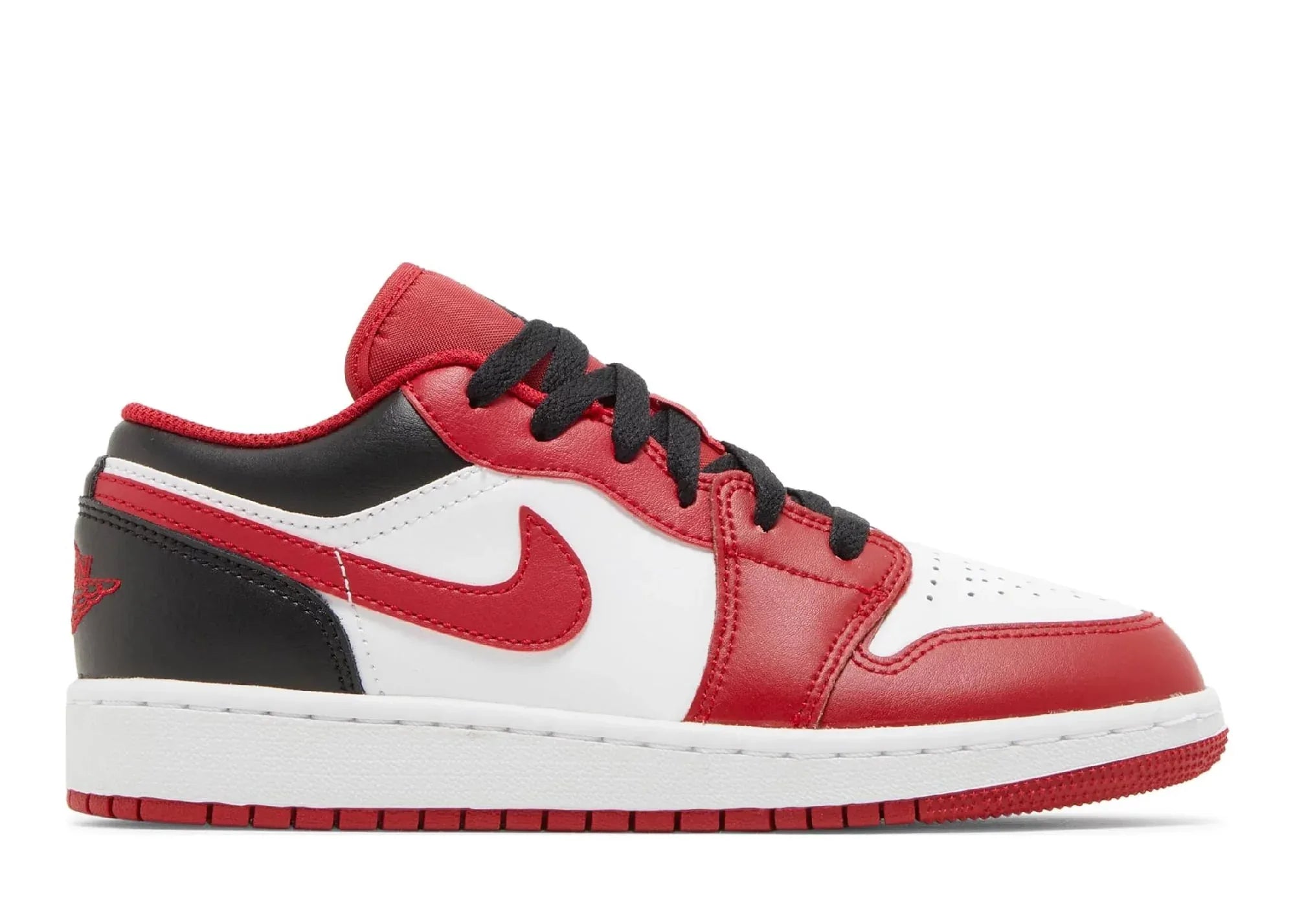 Nike Air Jordan 1 Low Bulls (GS) - My Suti Nike Air Jordan 1 Low Bulls (GS) - My Suti