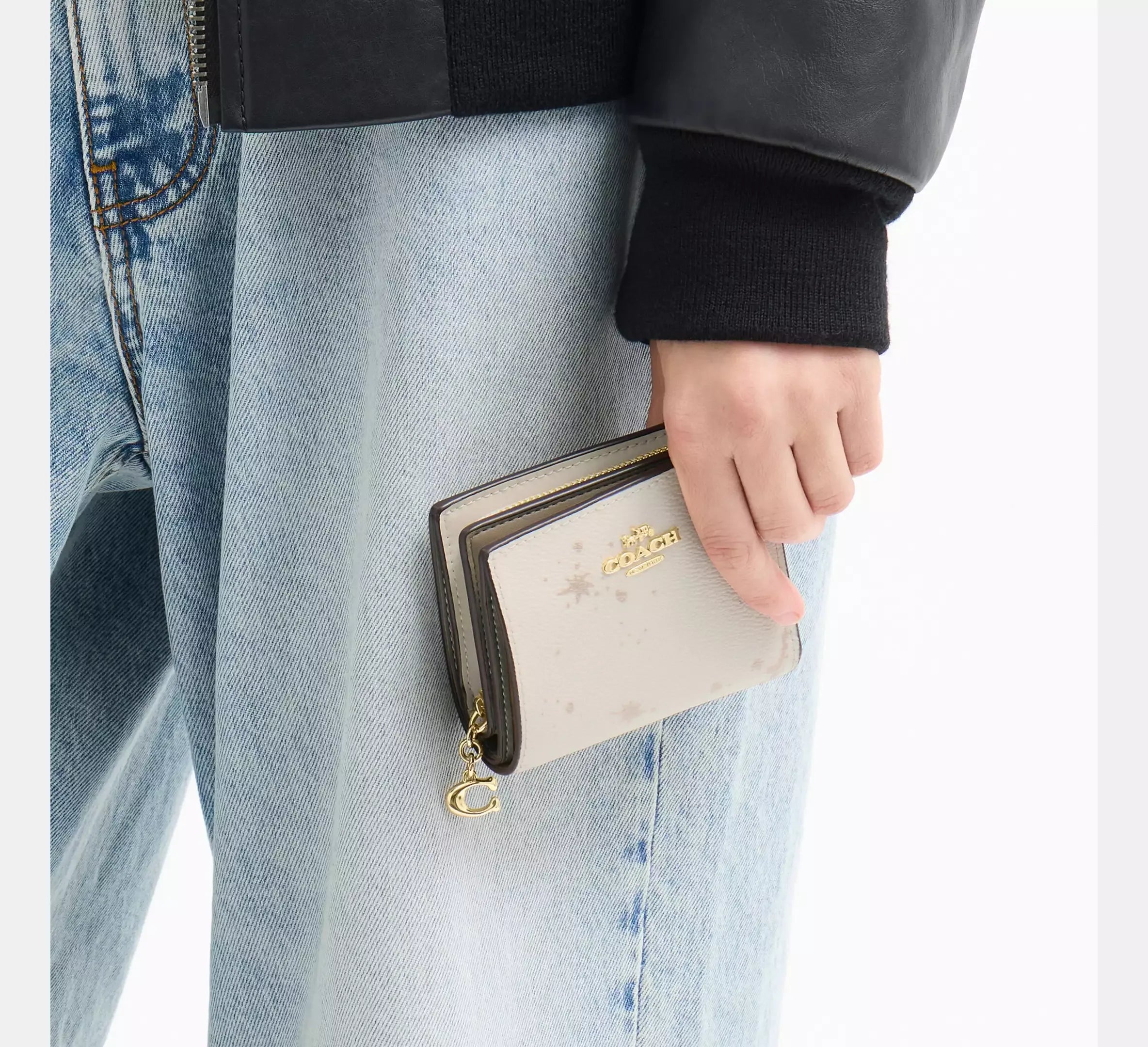 Coach Snap Wallet With Star Print - Gold/Chalk Multi - My Suti