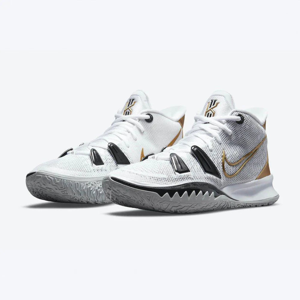 Kyrie 7 Championship yazısını büyük harflerle şöyle yazabilirsiniz: **KYRIE 7 CHAMPIONSHIP** - My Suti
