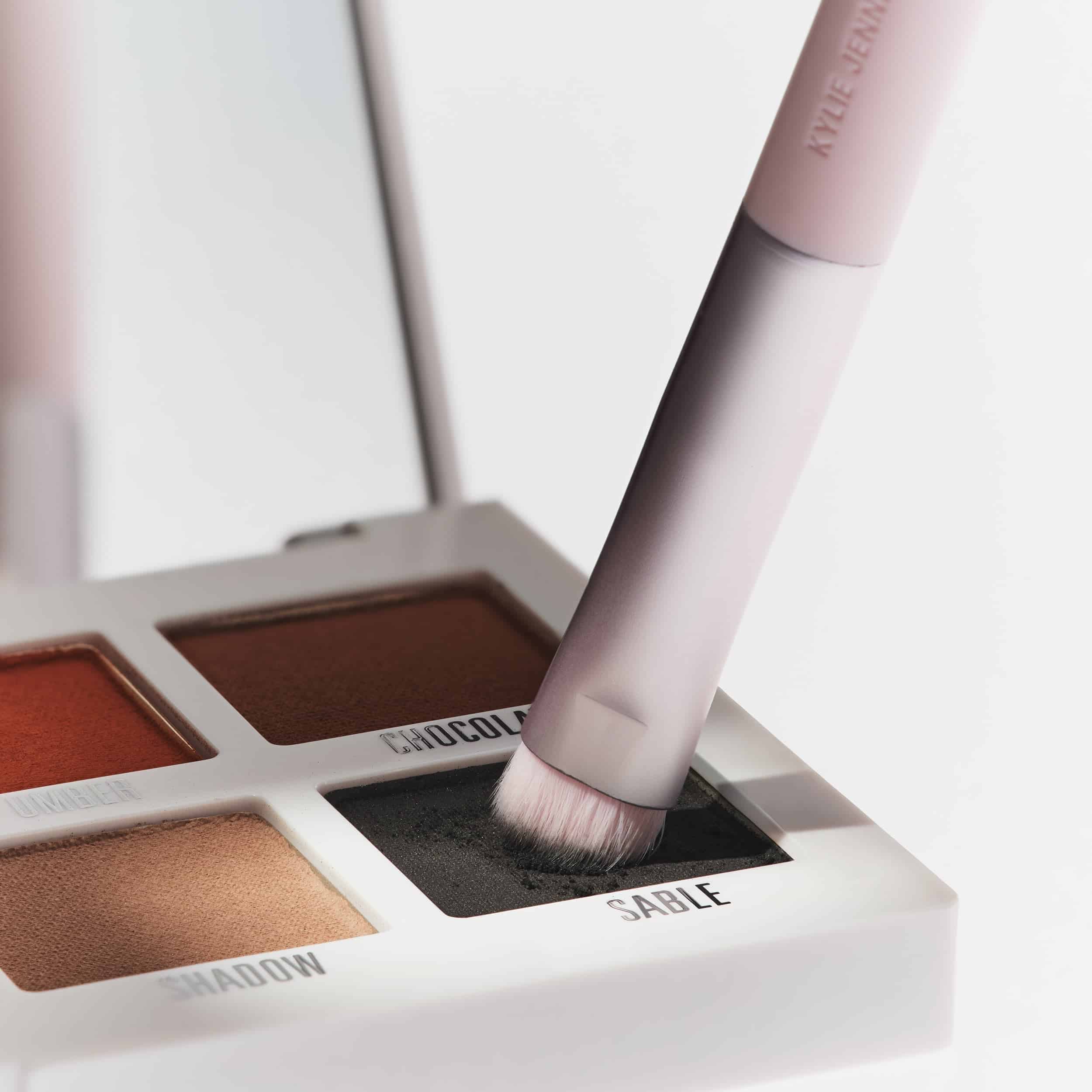 Kylie Eyeshadow Shader Brush 06 - Görsel 3